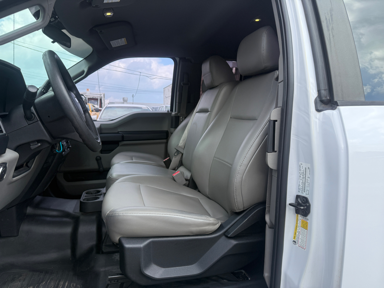 Ford F-150 XL SuperCab 6.5-ft. Bed 2WD 2015
