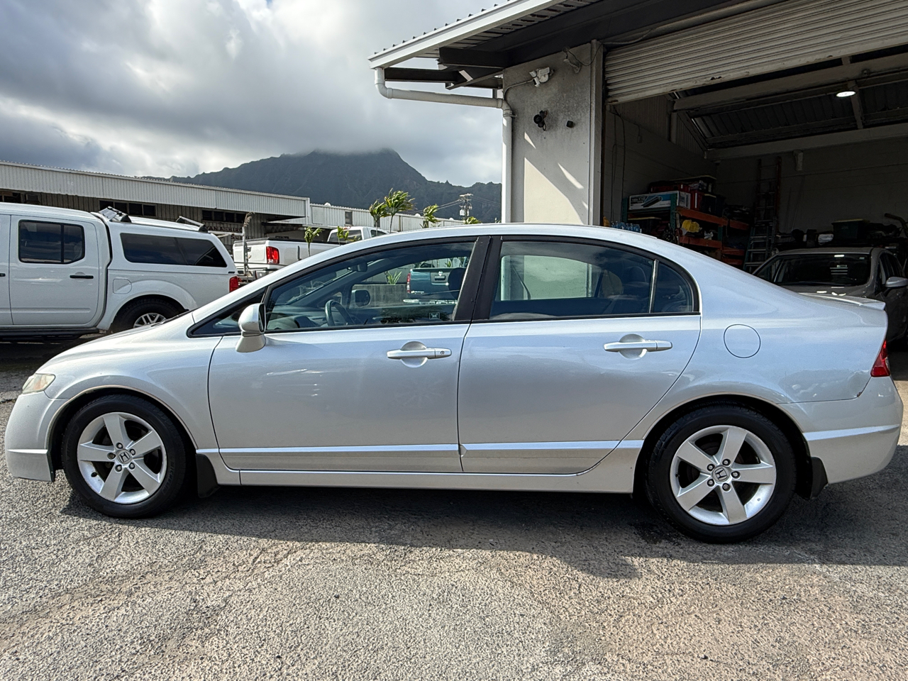 Honda Civic LX-S Sedan 5-Speed AT 2010