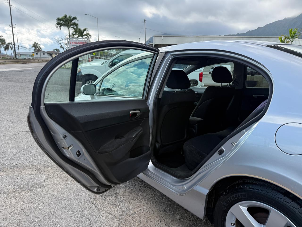 Honda Civic LX-S Sedan 5-Speed AT 2010