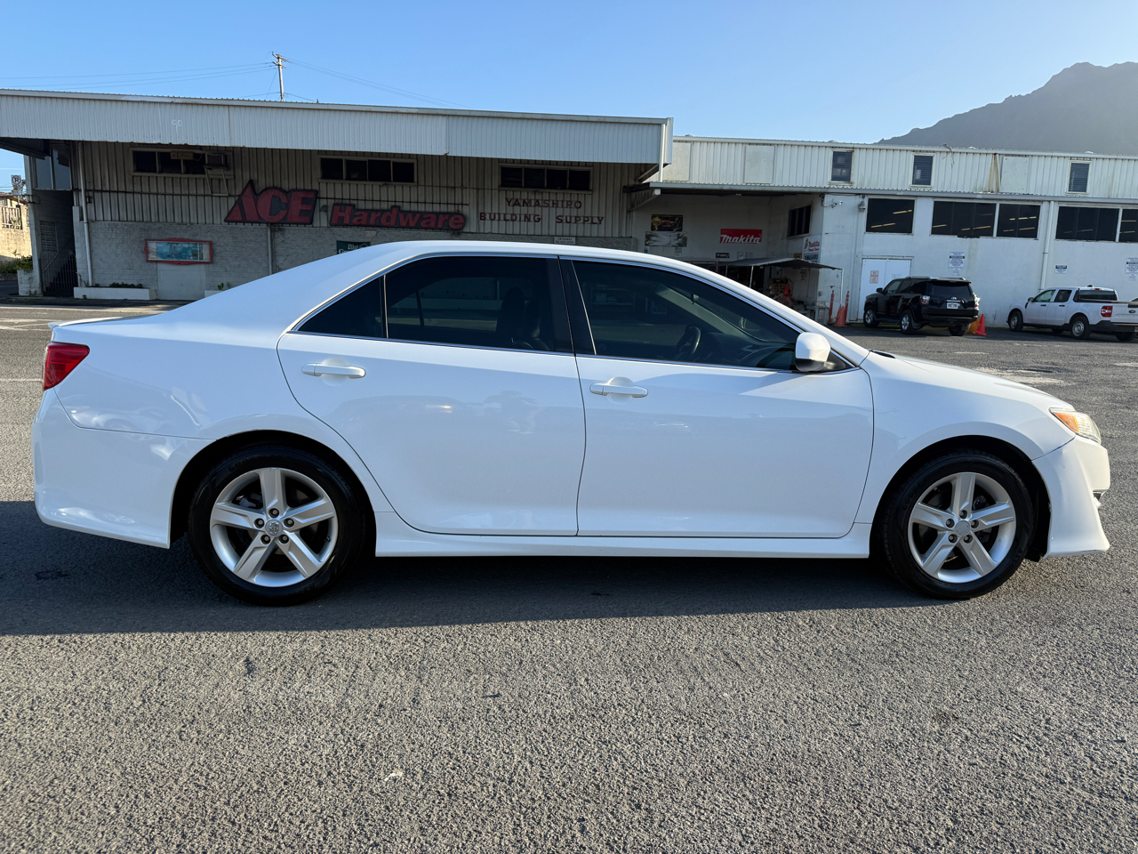 Toyota Camry SE 2012
