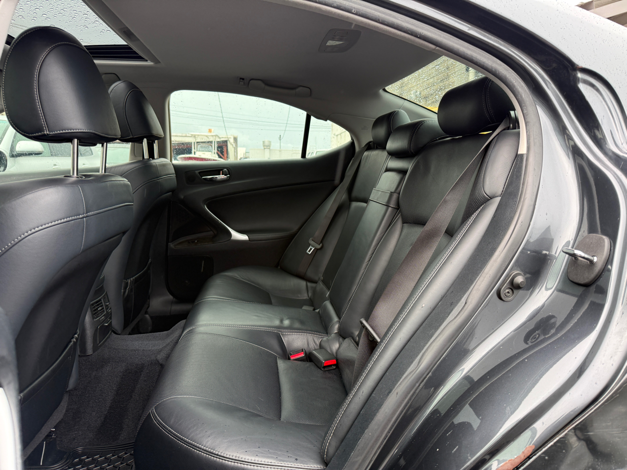 Lexus IS 250 RWD 2011