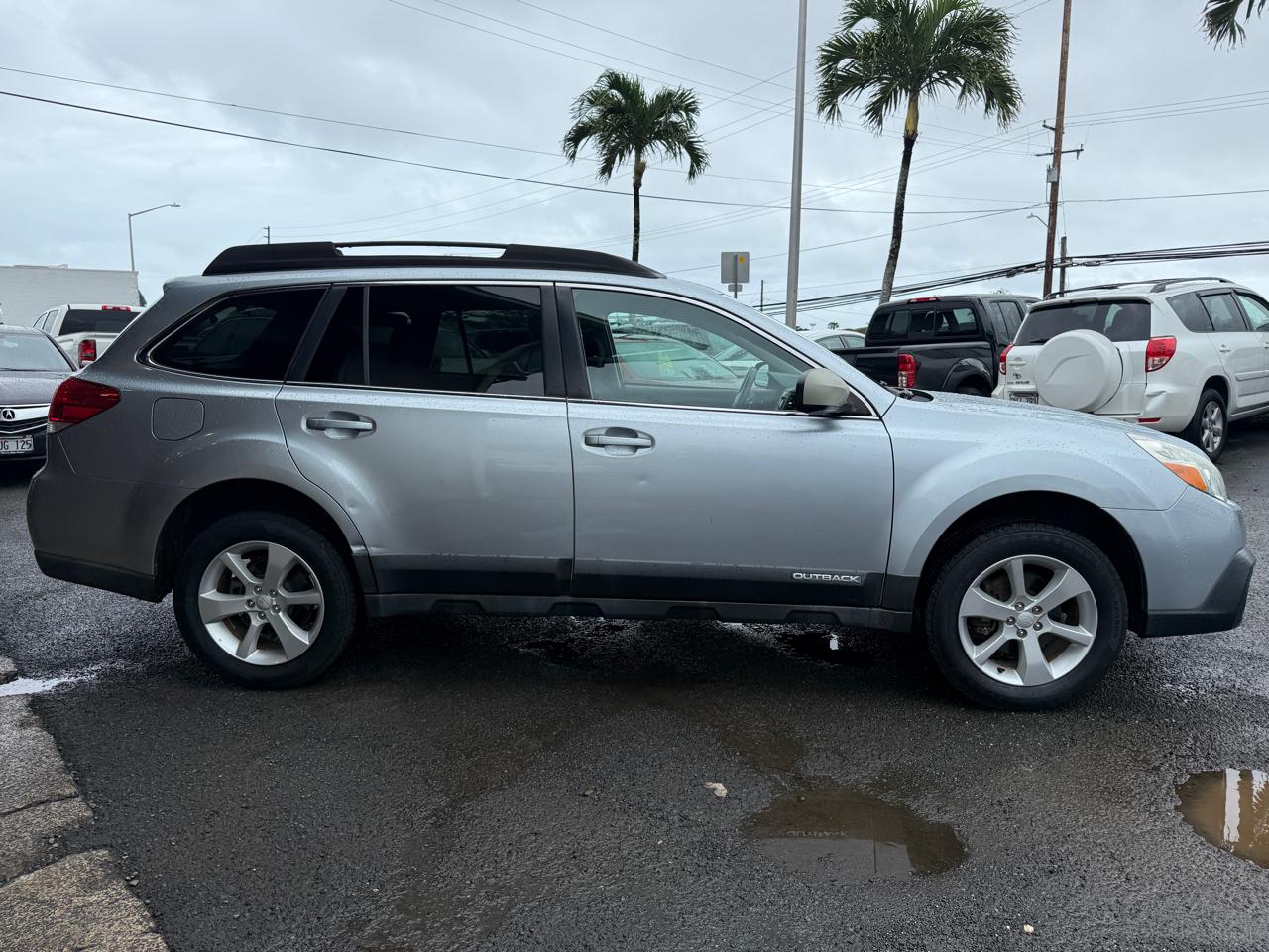Subaru Outback 2.5i Premium 2013