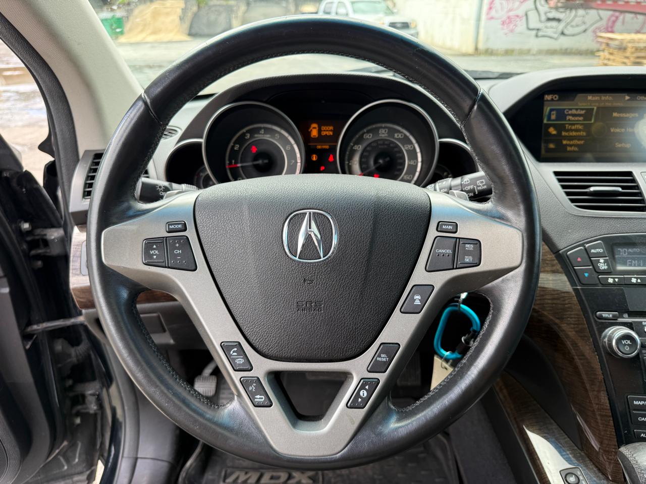 Acura MDX 6-Spd AT w/Tech Package 2012