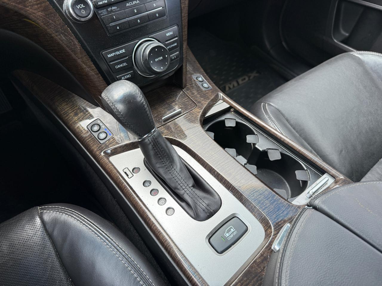 Acura MDX 6-Spd AT w/Tech Package 2012