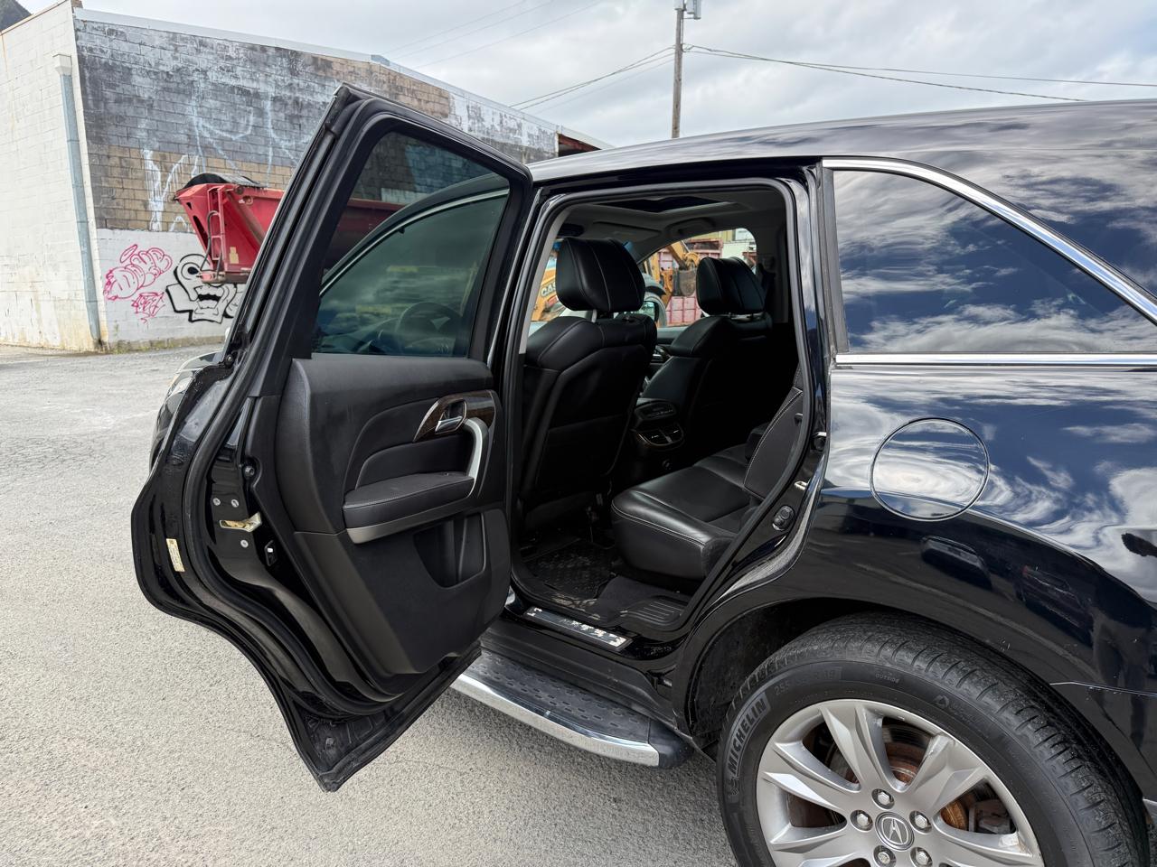 Acura MDX 6-Spd AT w/Tech Package 2012