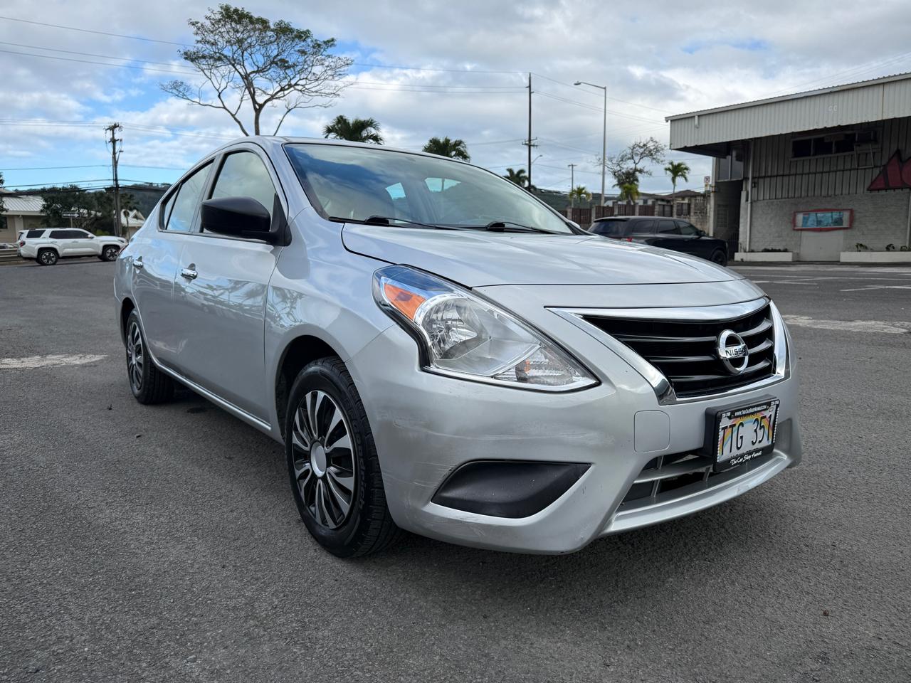 Nissan Versa SV 4D Sedan 2019