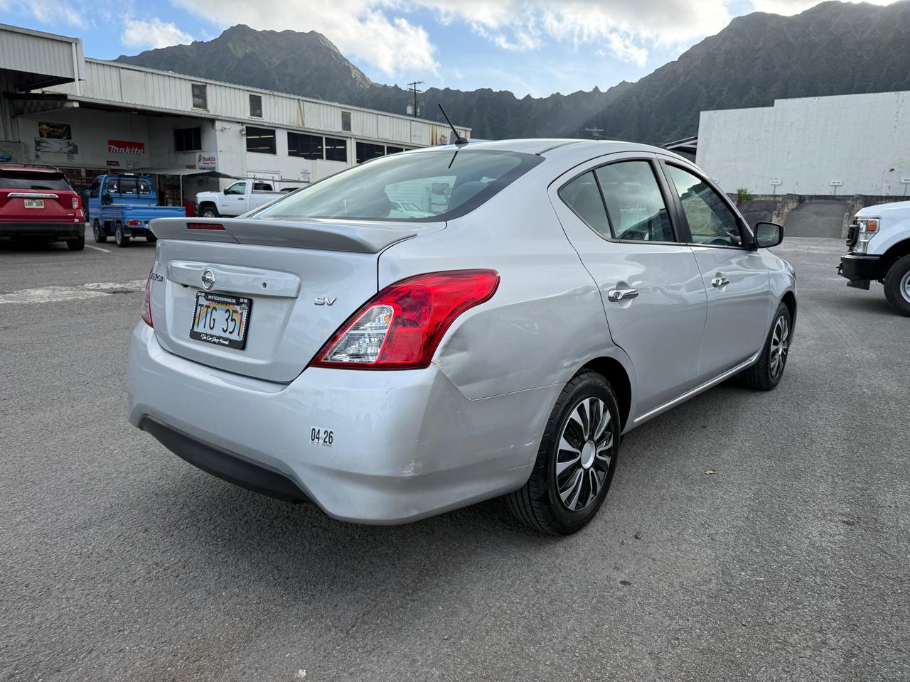 Nissan Versa SV 4D Sedan 2019