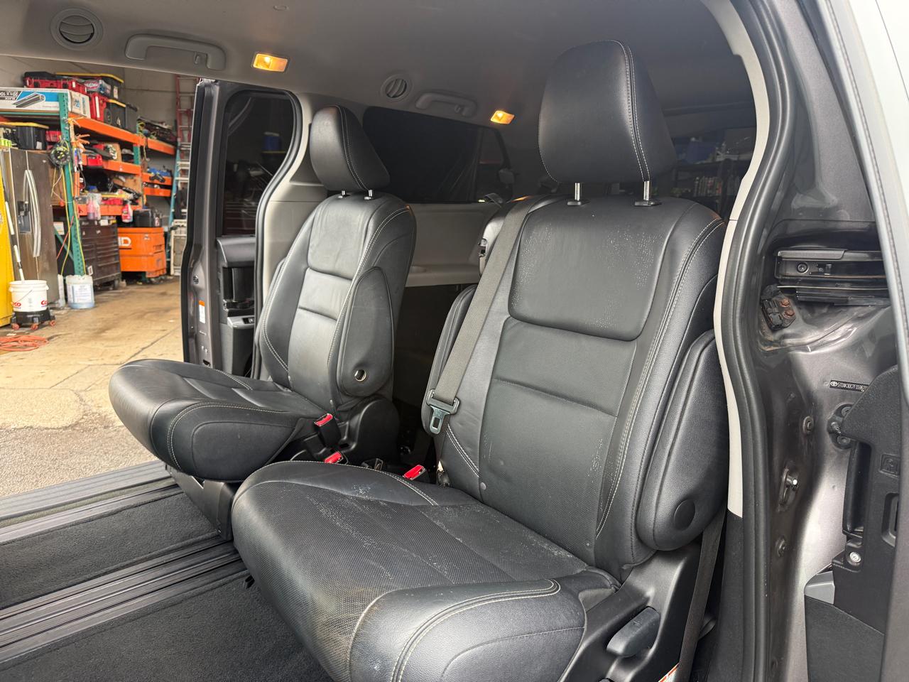 Toyota Sienna SE FWD 8-Passenger V6 2015