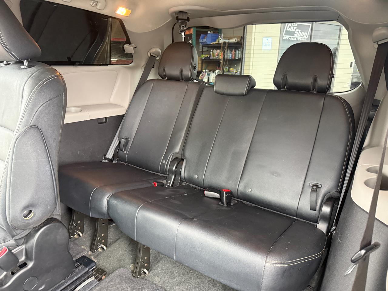 Toyota Sienna SE FWD 8-Passenger V6 2015