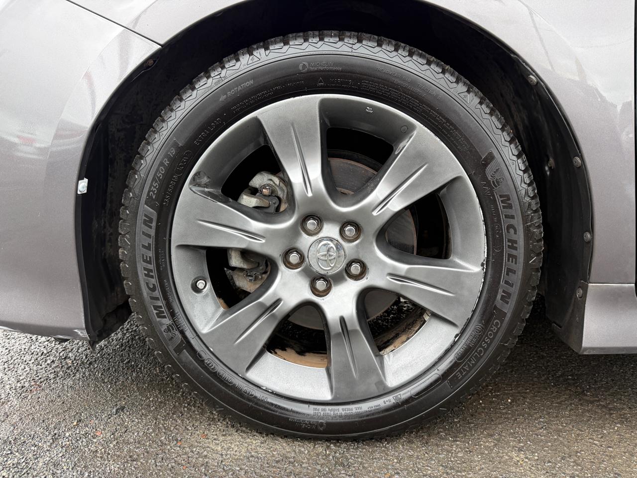 Toyota Sienna SE FWD 8-Passenger V6 2015