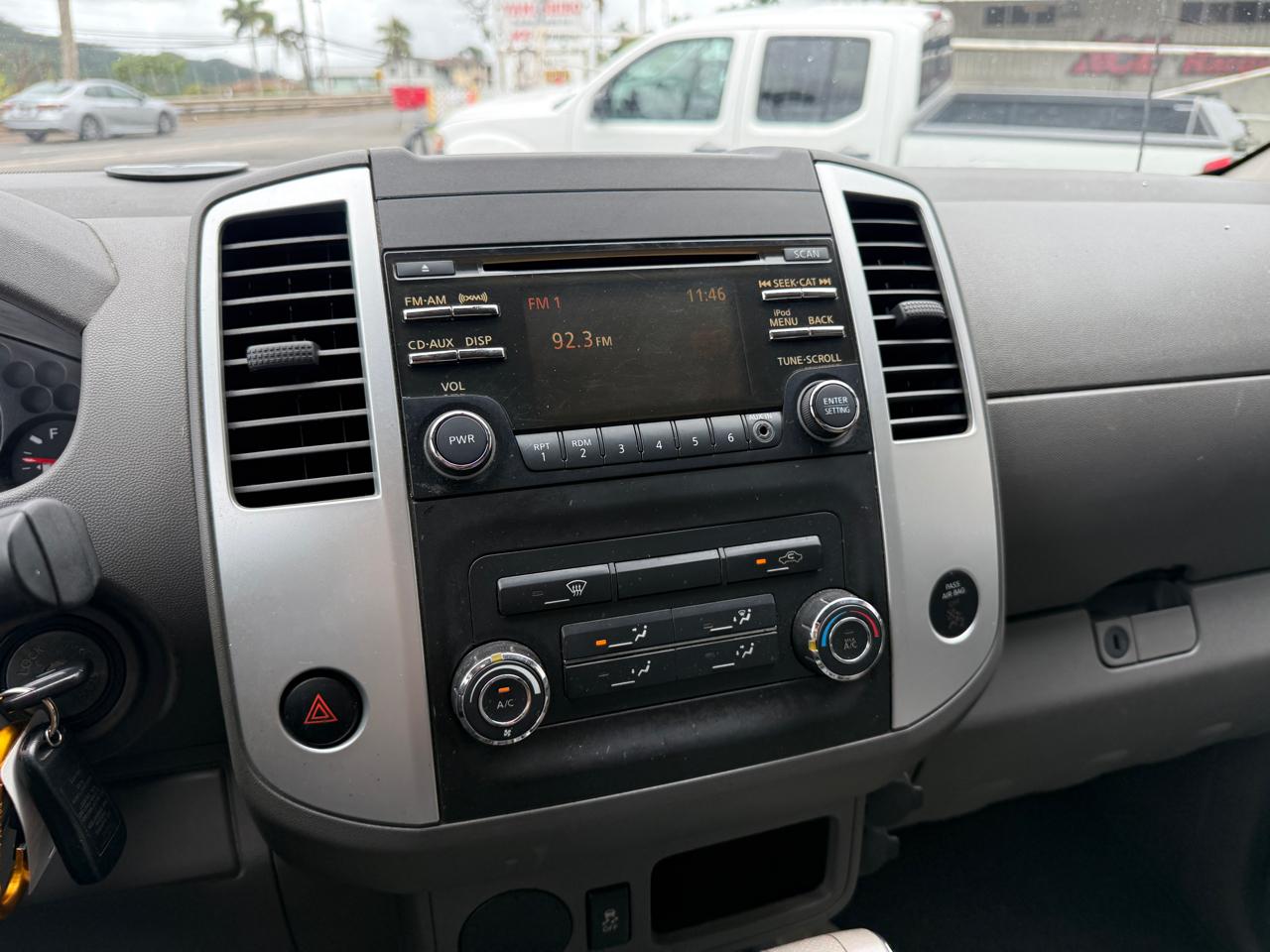 Nissan Frontier SV Crew Cab V6 2014