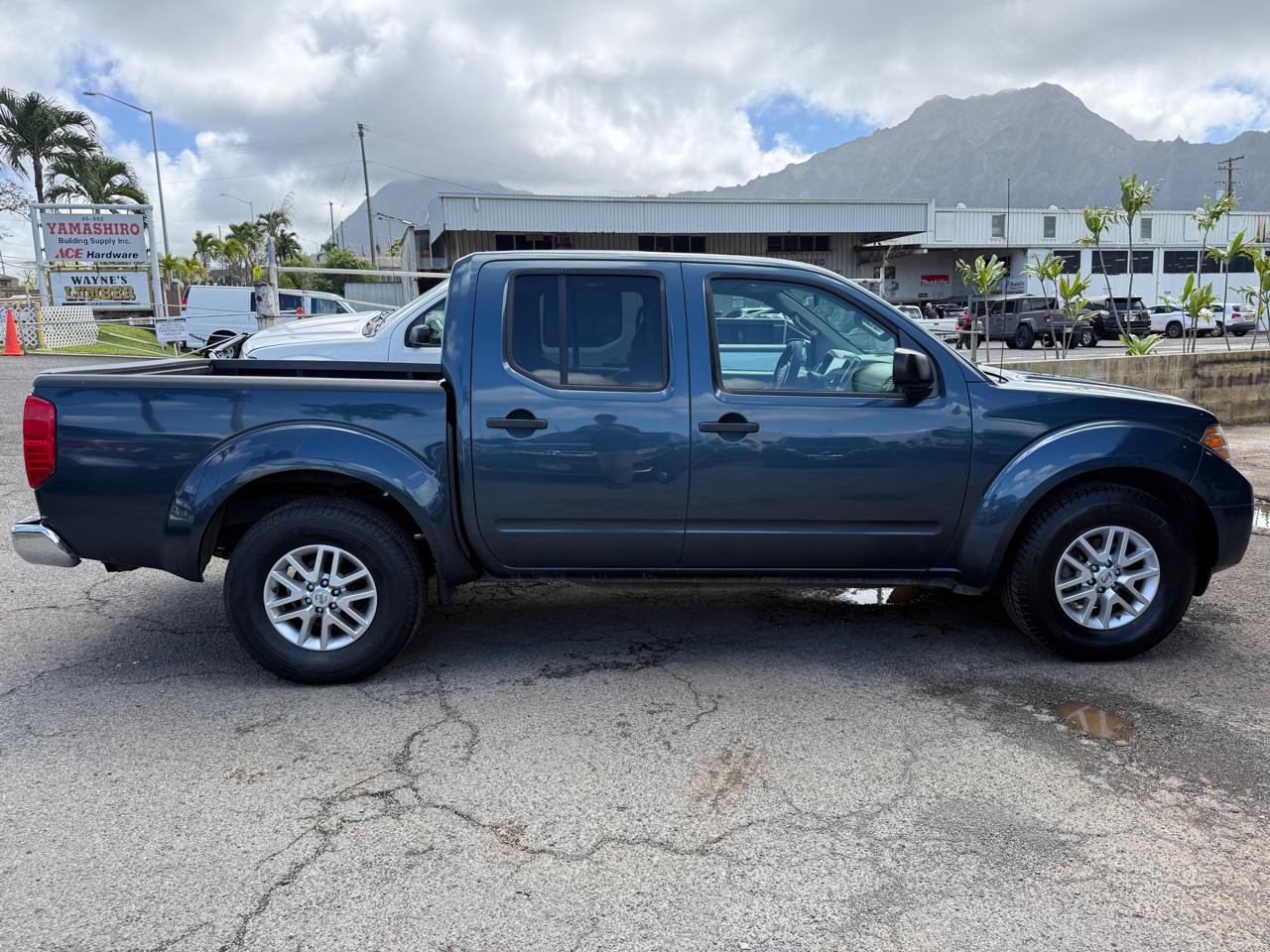 Nissan Frontier SV Crew Cab V6 2014