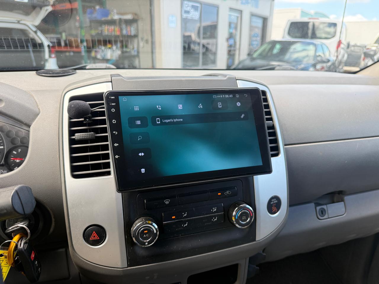 Nissan Frontier SV Crew Cab V6 2014