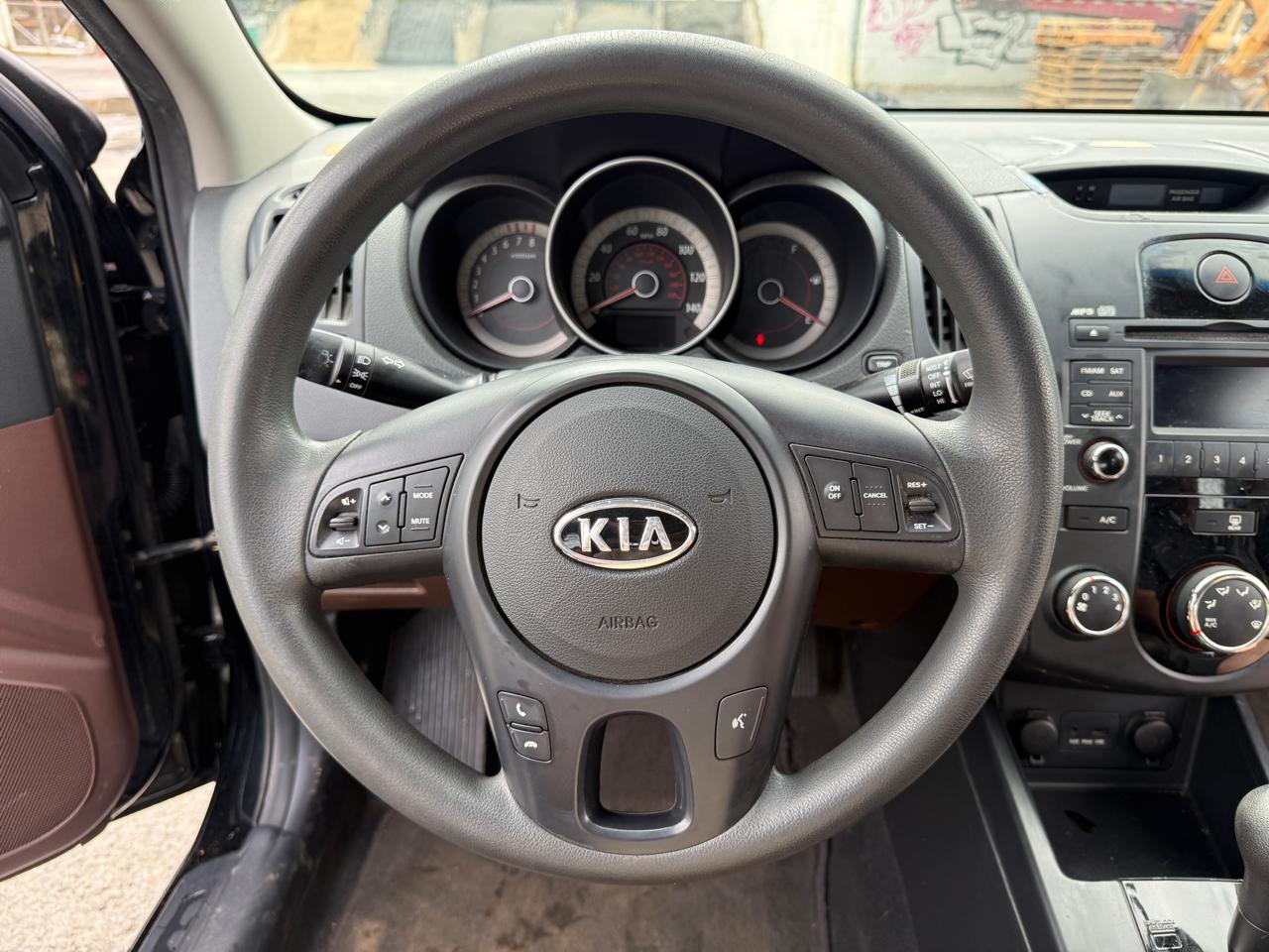 Kia Forte EX 2010