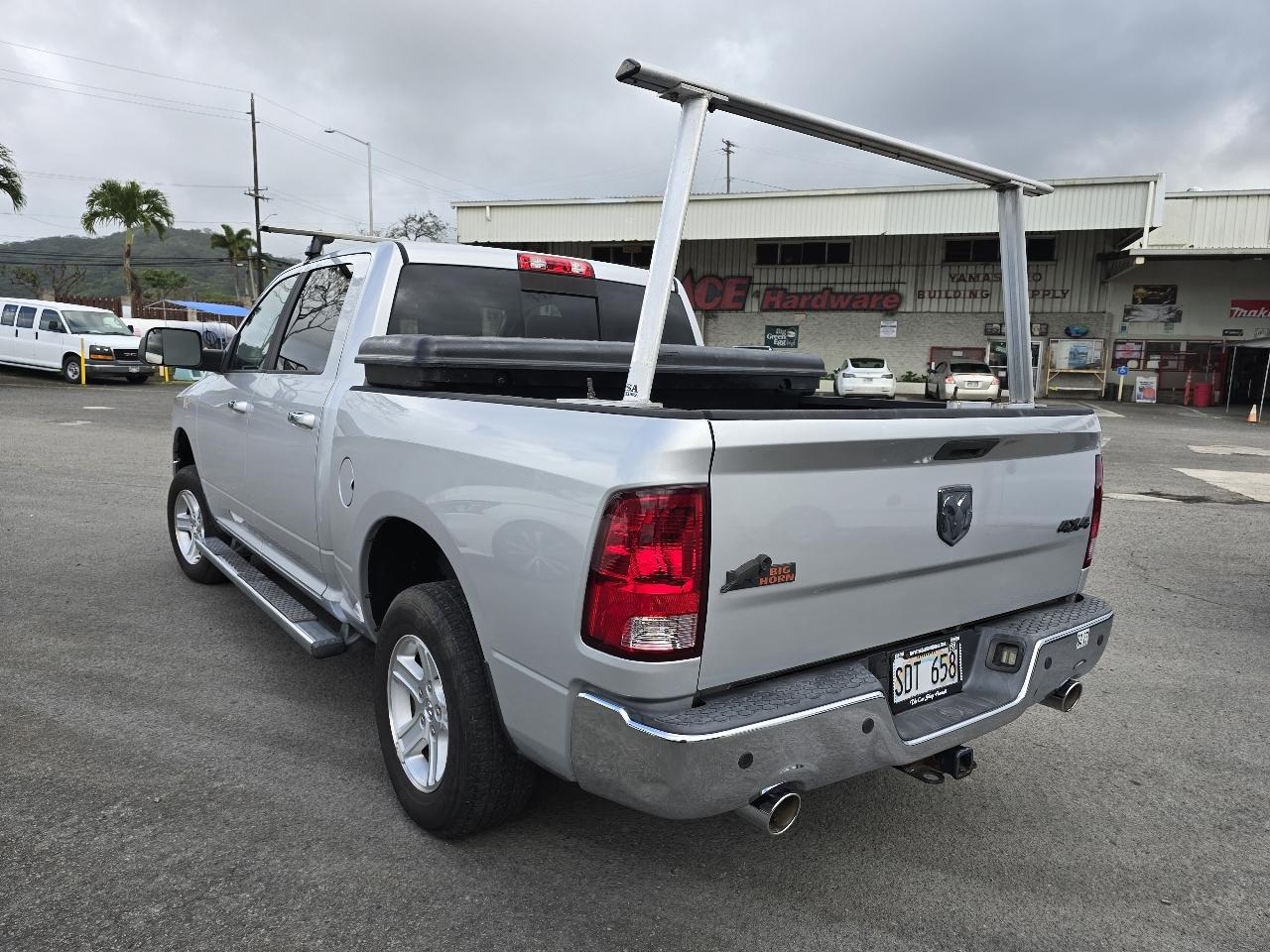 RAM 1500 SLT Crew Cab SWB 4WD 2013