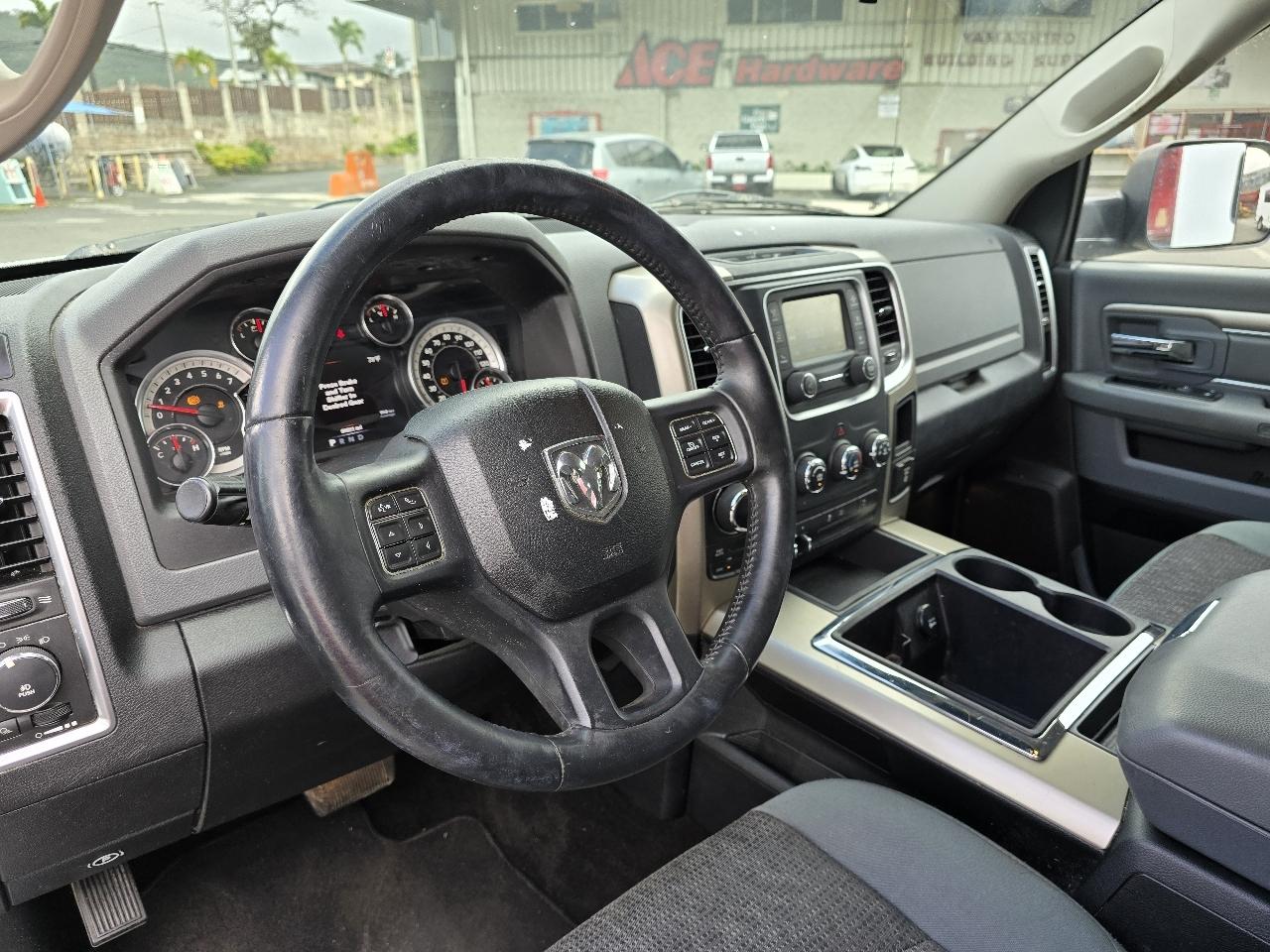 RAM 1500 SLT Crew Cab SWB 4WD 2013