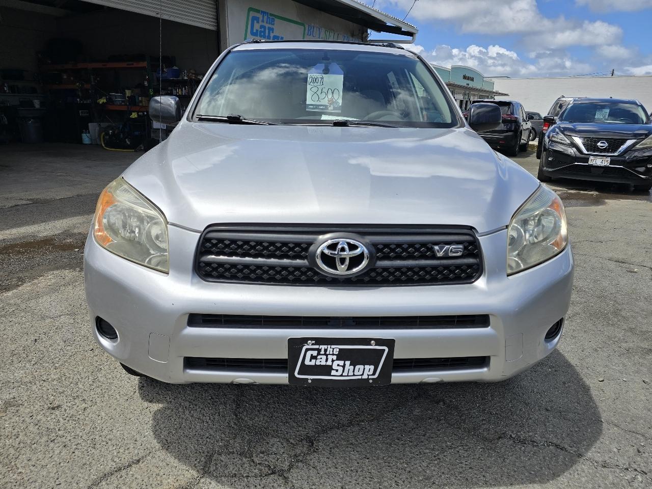 Toyota RAV4 Base V6 2WD 2007