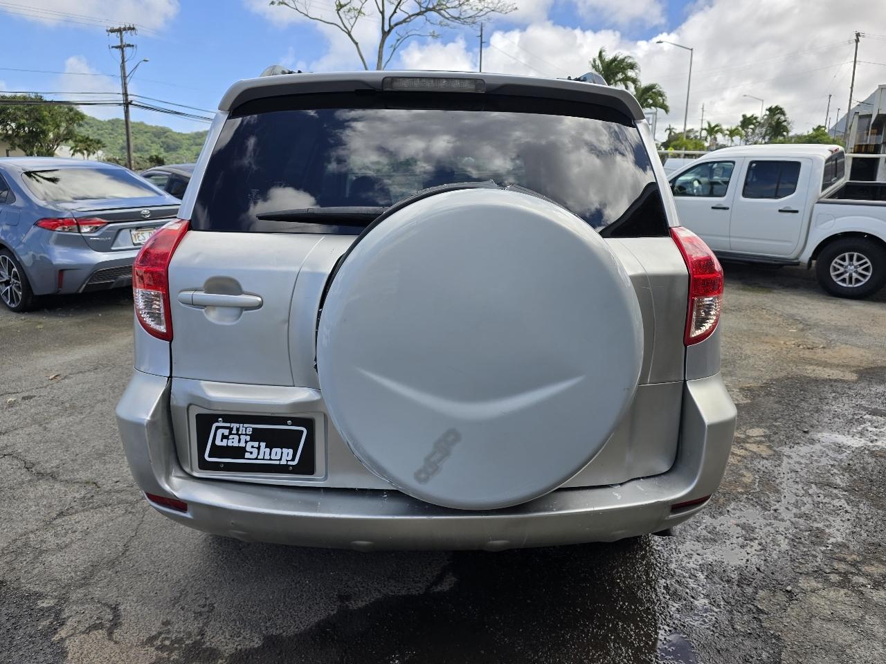 Toyota RAV4 Base V6 2WD 2007