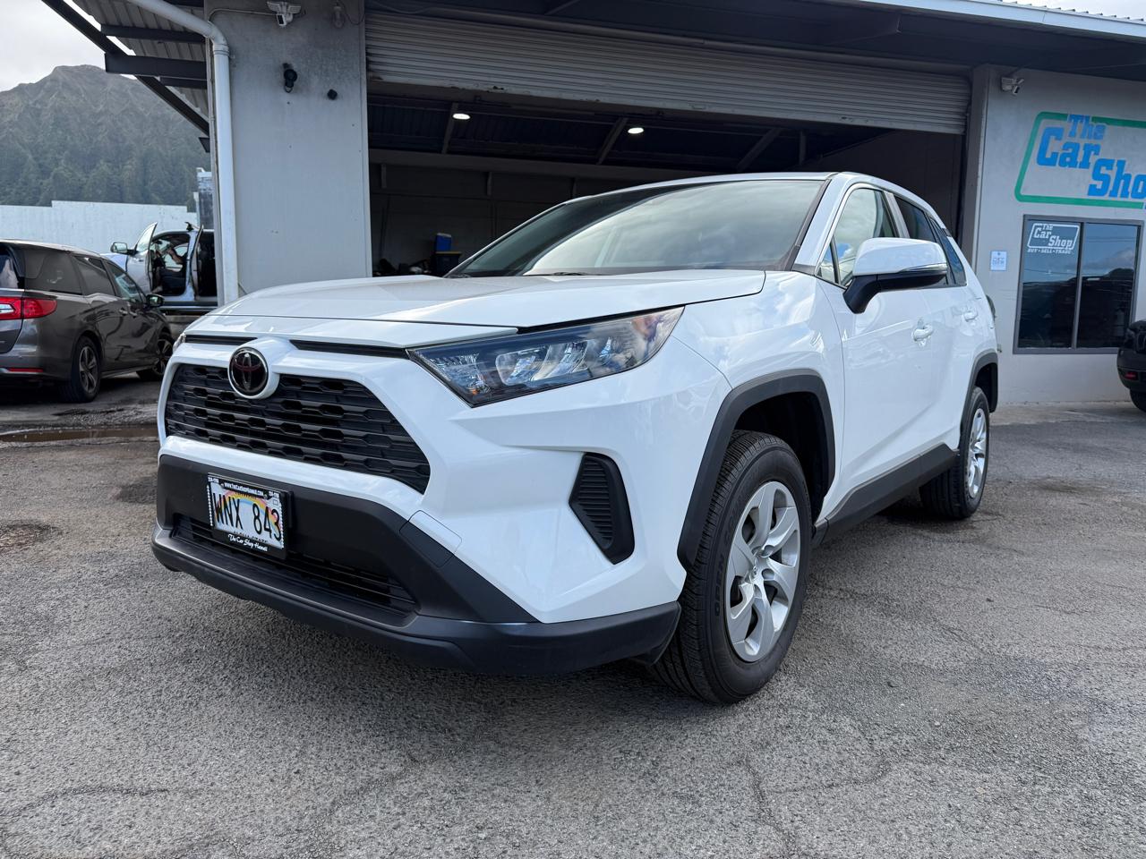 Toyota RAV4 LE 2022