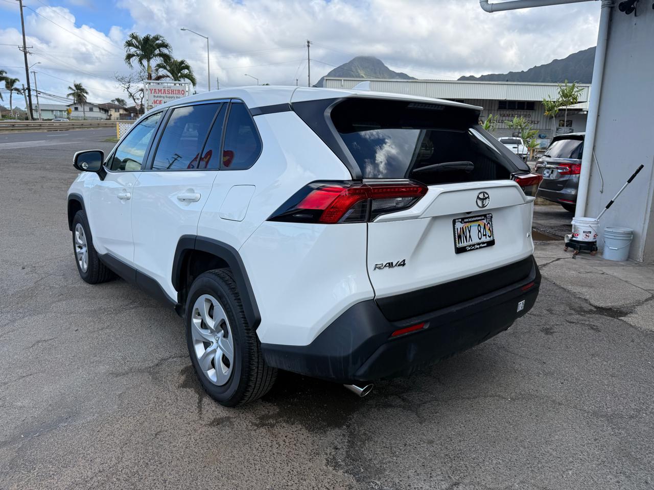 Toyota RAV4 LE 2022