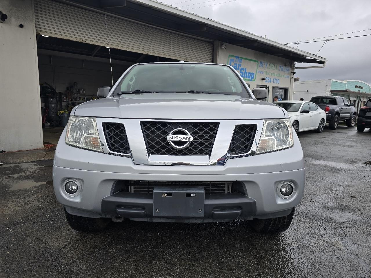 Nissan Frontier S Crew Cab 5AT 4WD 2015