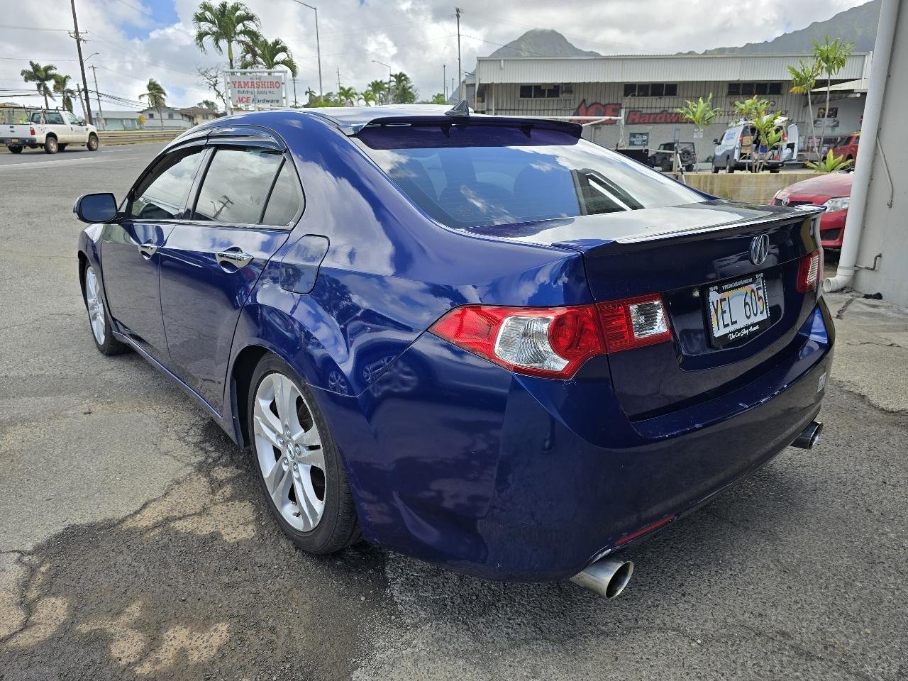 Acura TSX V6 5-Speed AT with Tech Package 2010