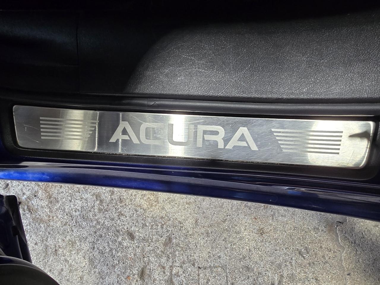 Acura TSX V6 5-Speed AT with Tech Package 2010