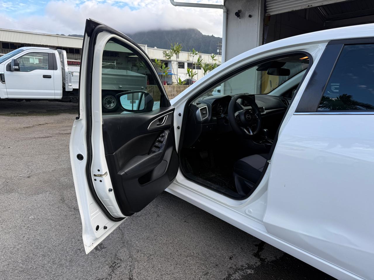 Mazda MAZDA3 i Sport AT 4-Door 2018