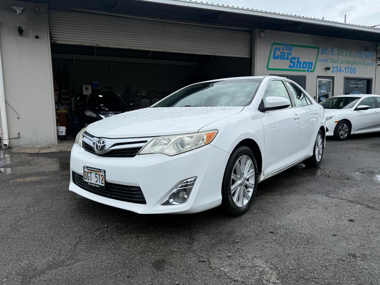 Toyota Camry XLE V6 2014