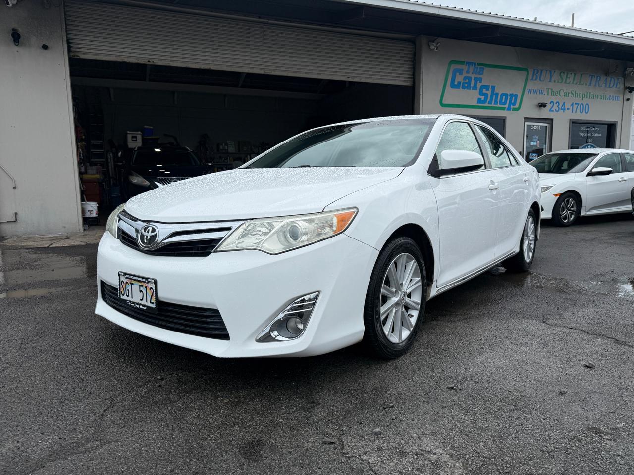 Toyota Camry XLE V6 2014
