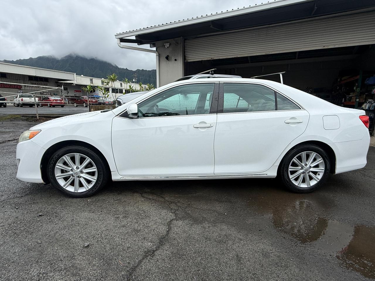 Toyota Camry XLE V6 2014