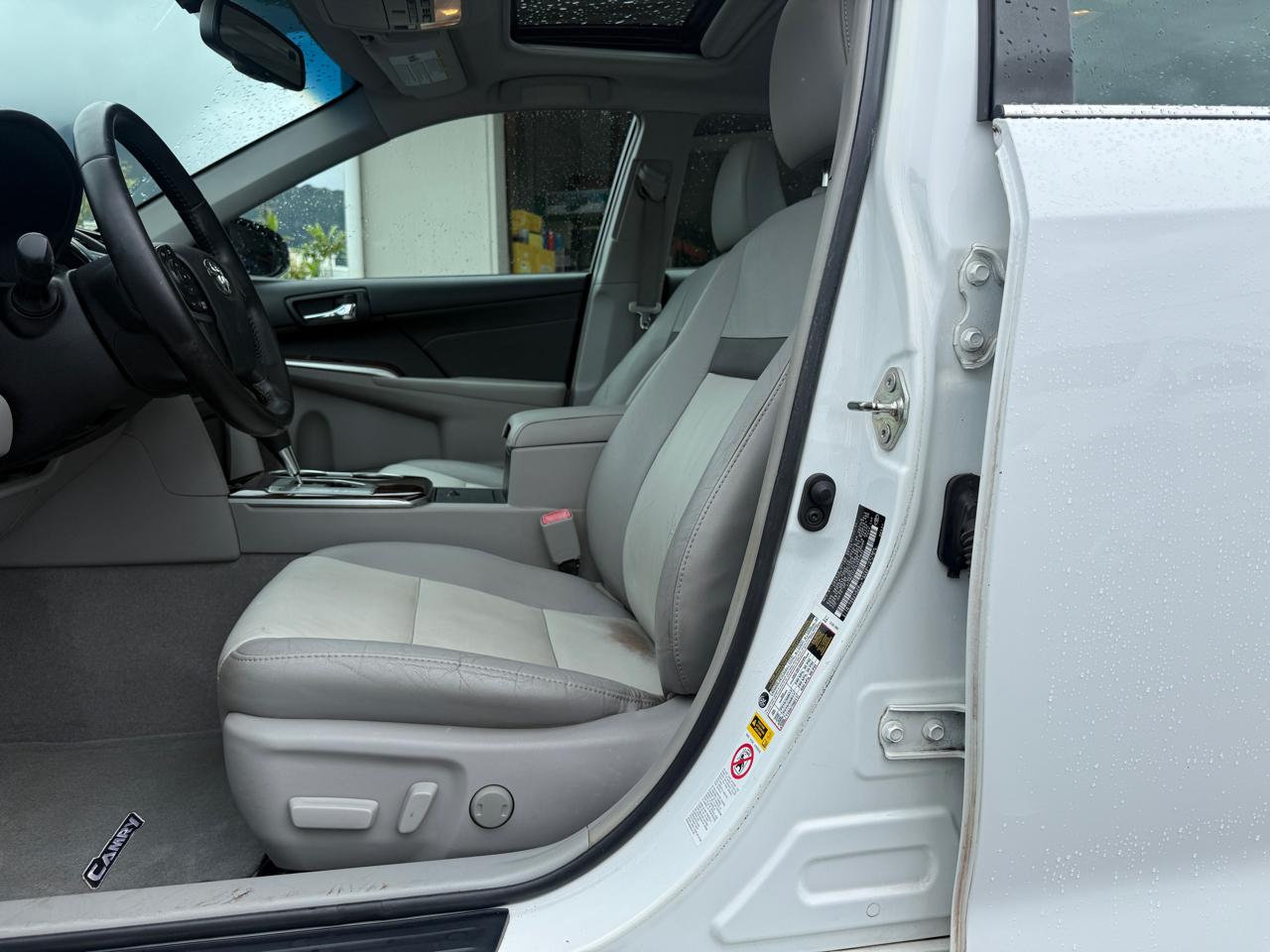 Toyota Camry XLE V6 2014