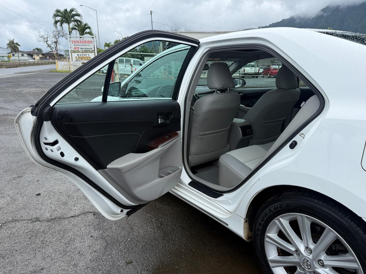 Toyota Camry XLE V6 2014