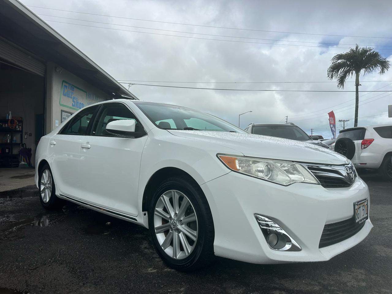 Toyota Camry XLE V6 2014
