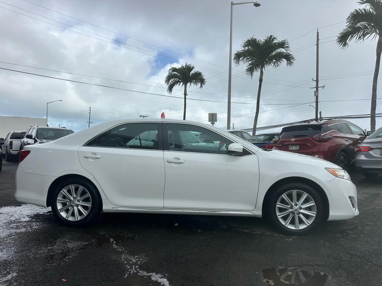 Toyota Camry XLE V6 2014