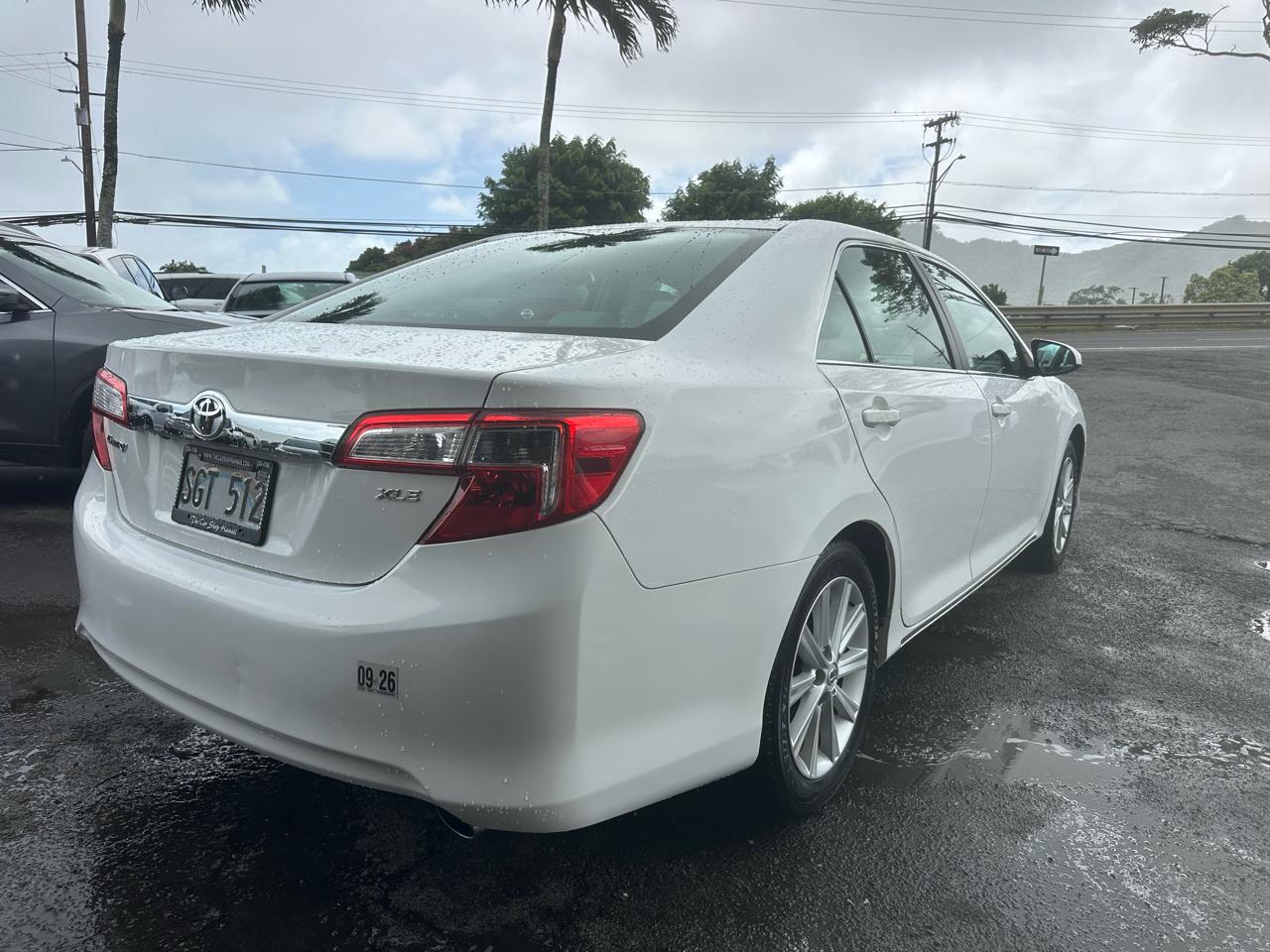 Toyota Camry XLE V6 2014