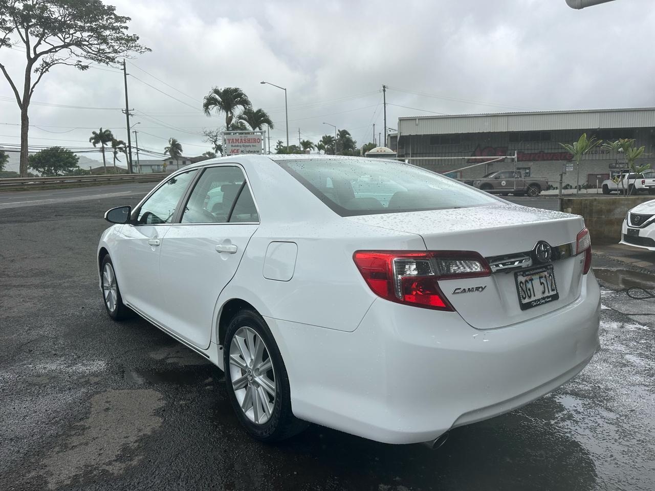 Toyota Camry XLE V6 2014