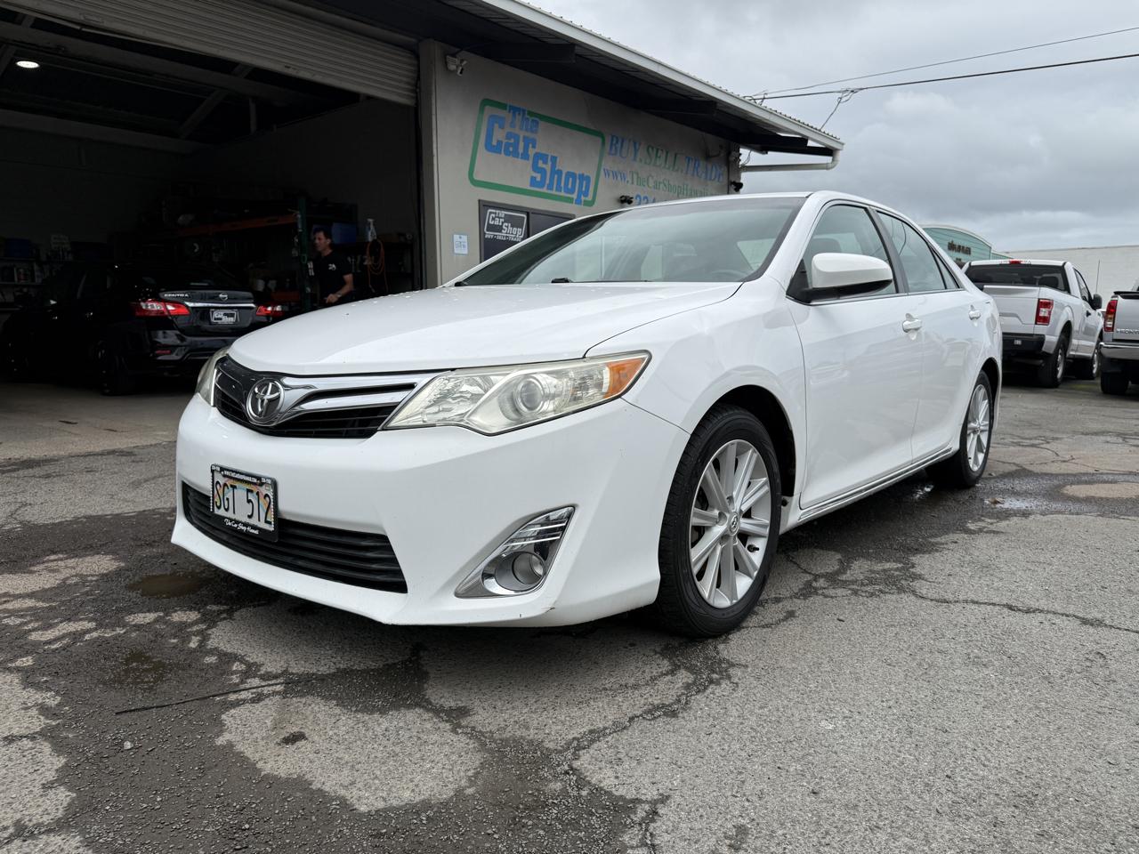 Toyota Camry XLE V6 2014