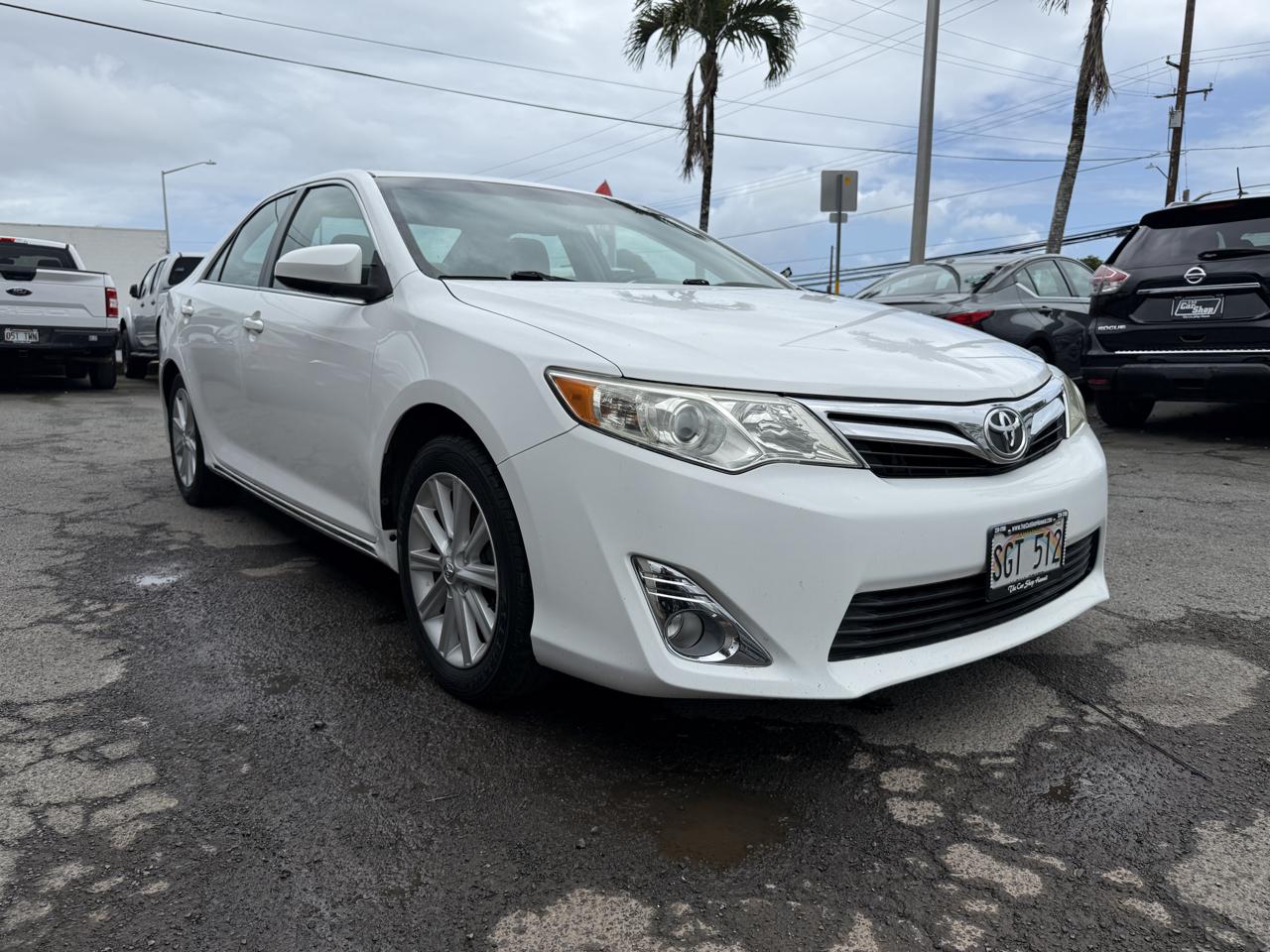 Toyota Camry XLE V6 2014