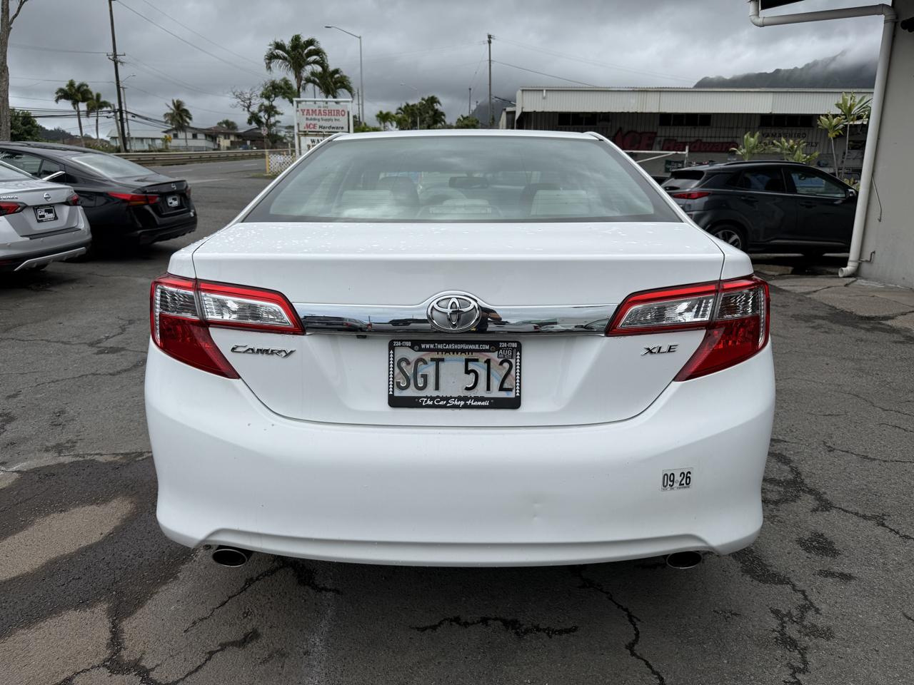 Toyota Camry XLE V6 2014