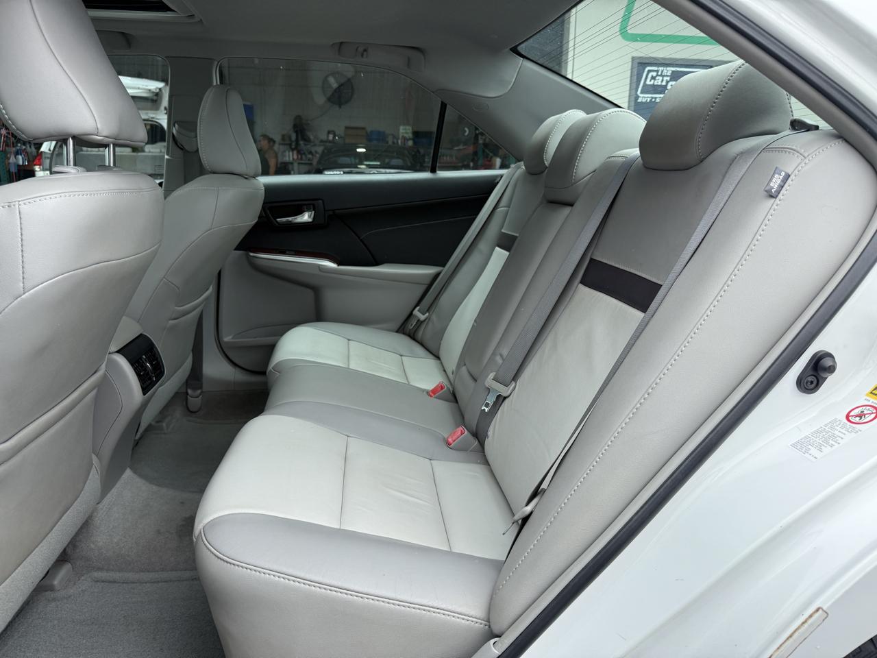 Toyota Camry XLE V6 2014