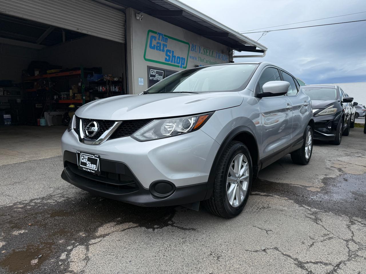 Nissan Rogue Sport S 2017