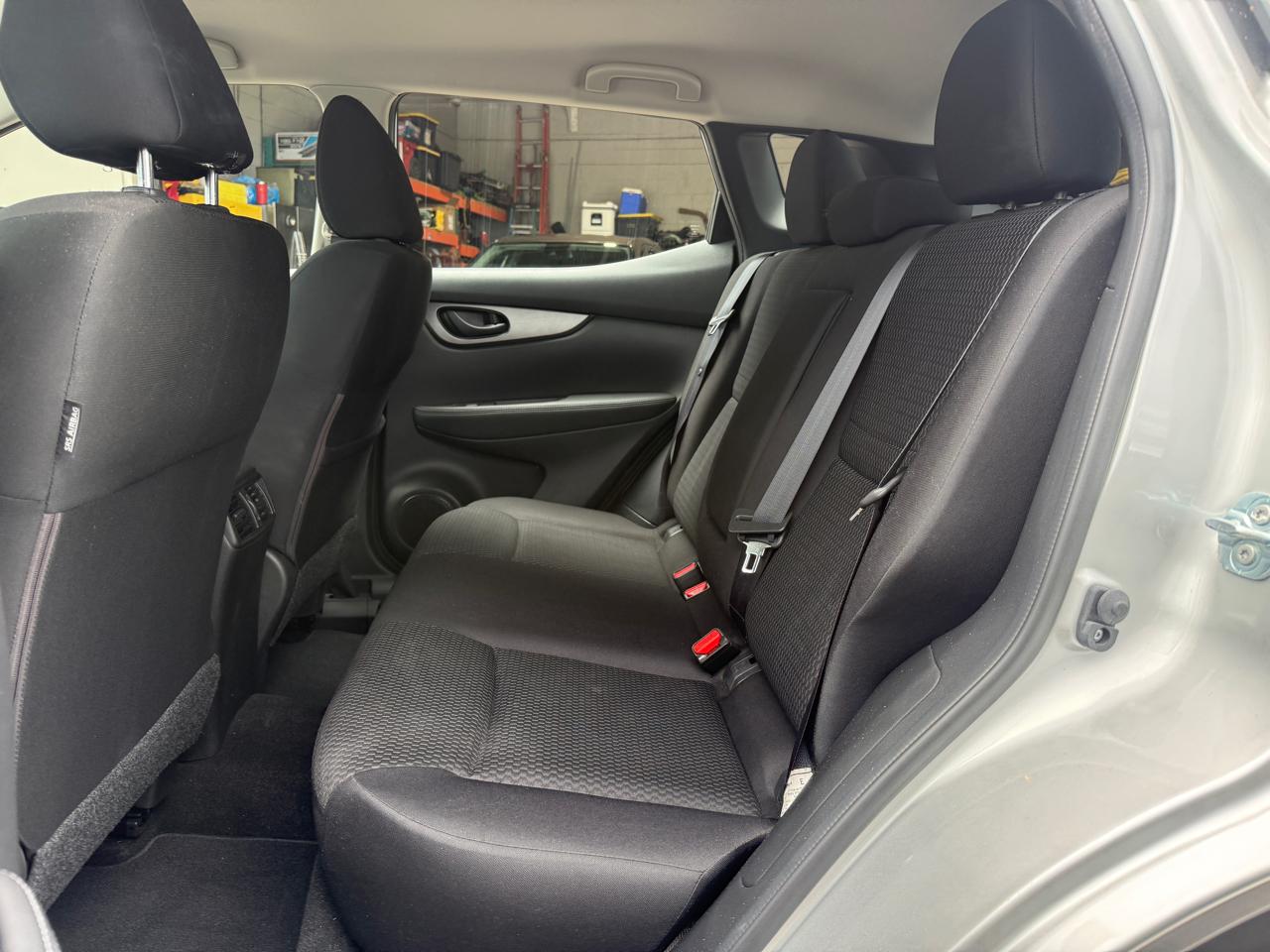 Nissan Rogue Sport S 2017