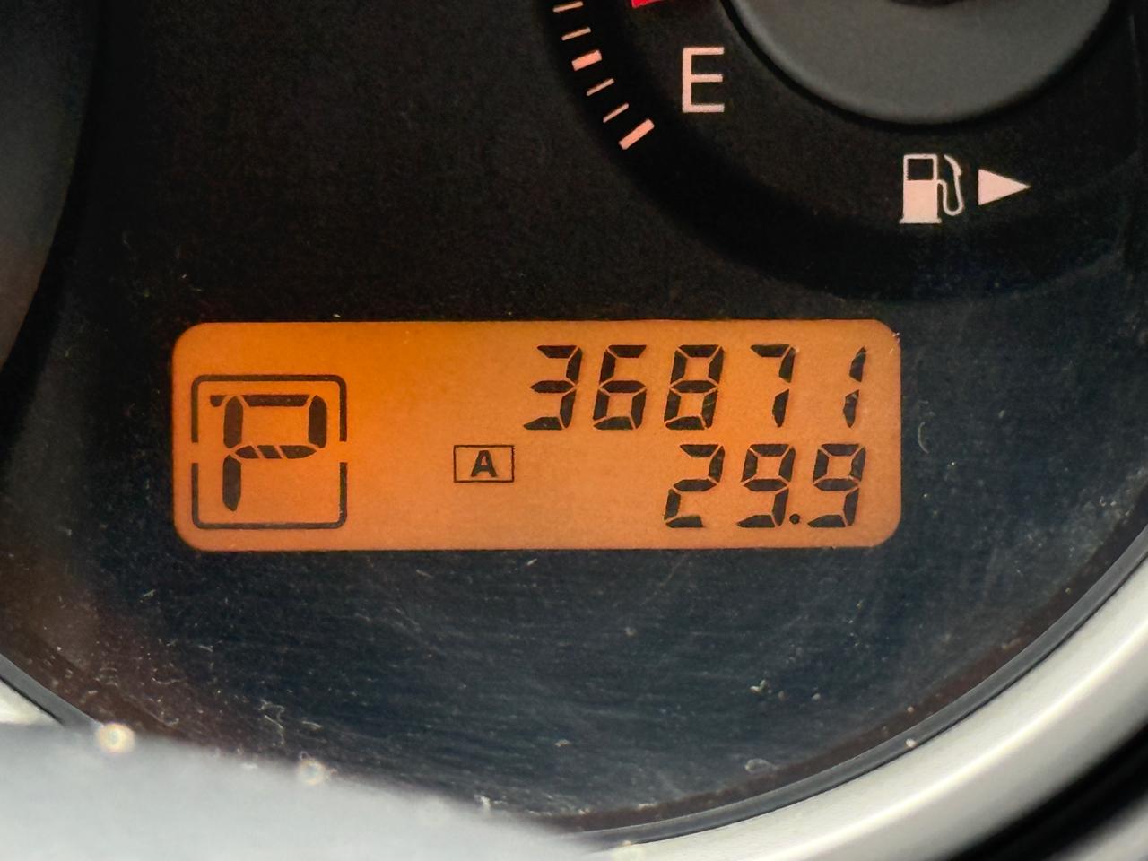 Nissan Versa 1.8 SL Hatchback 2009