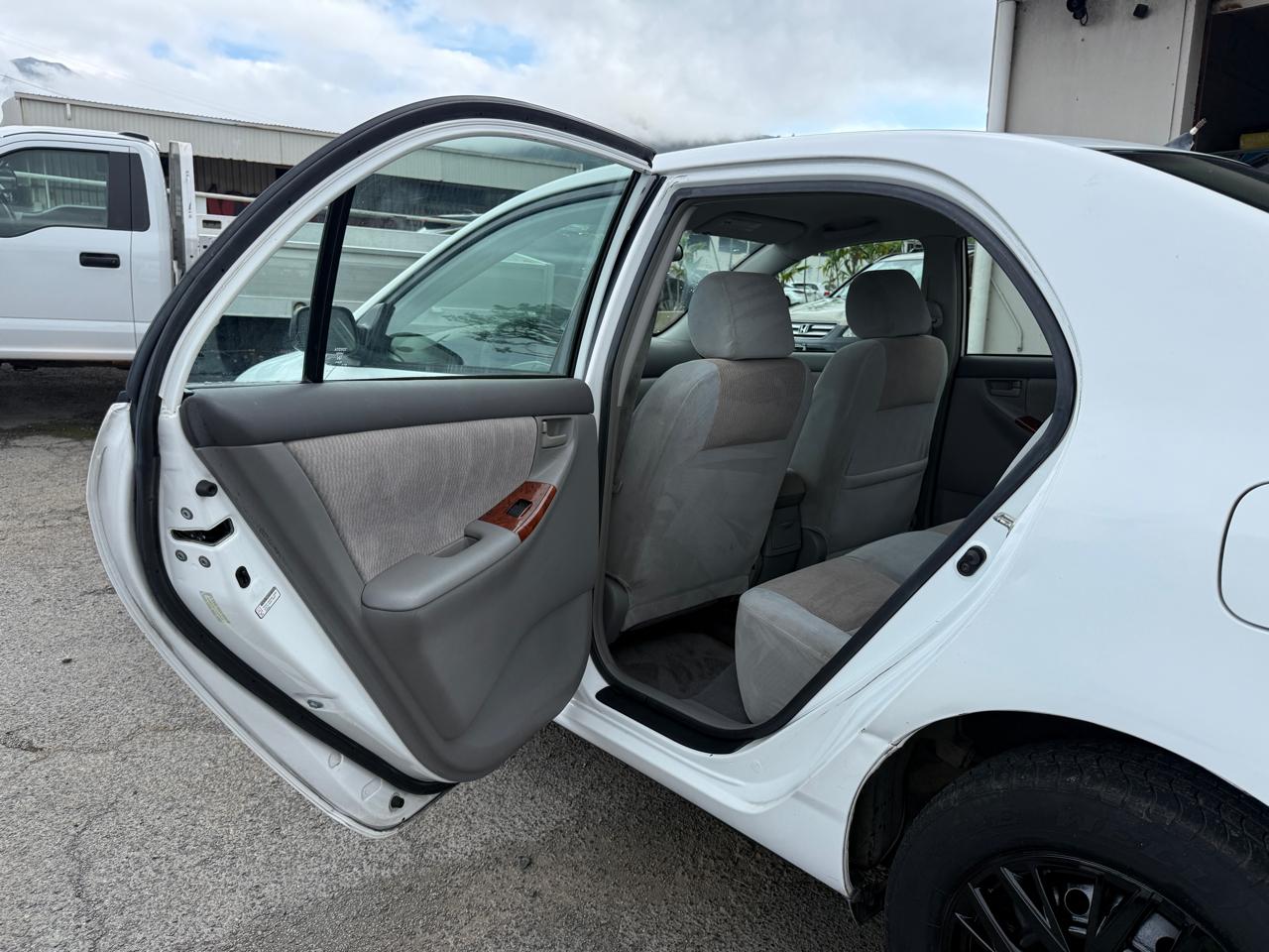 Toyota Corolla LE 2007