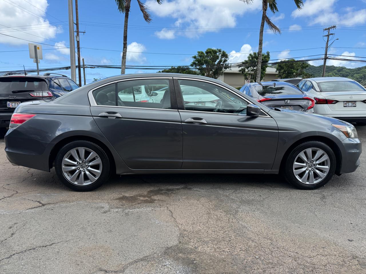 Honda Accord EX Sedan AT 2011