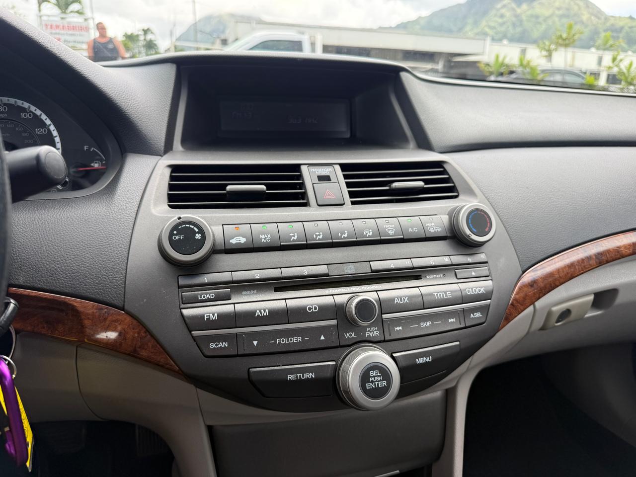 Honda Accord EX Sedan AT 2011