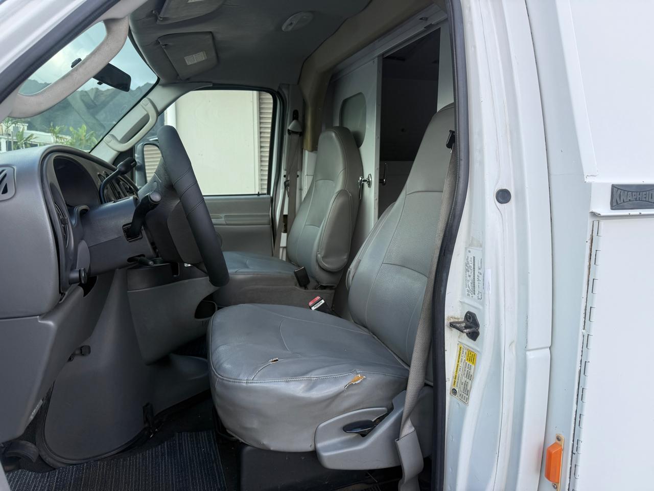 Ford Econoline E-350 Super Duty 2006