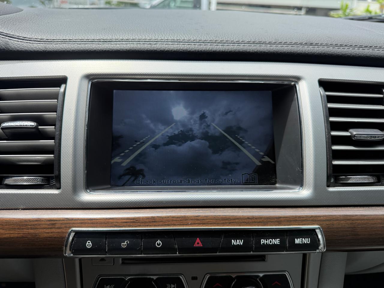 Jaguar XF-Series XF 2012