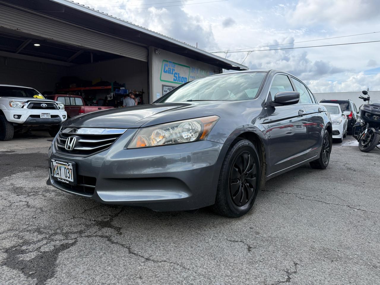 Honda Accord LX sedan AT 2012